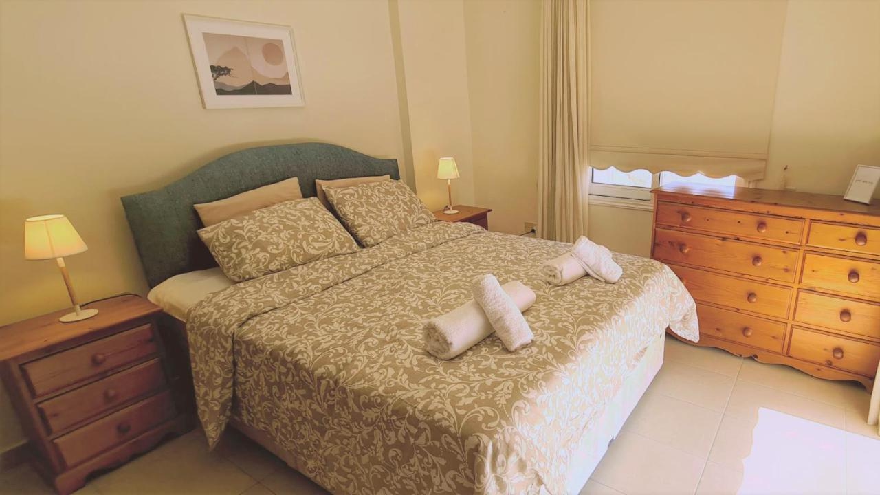 Stay Sunny Palms Apartment Вороклини Экстерьер фото